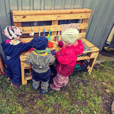 Spielen im eigenen Garten